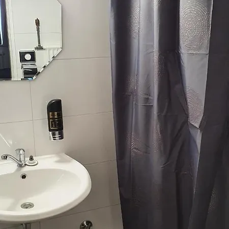 Hostel Berkut *